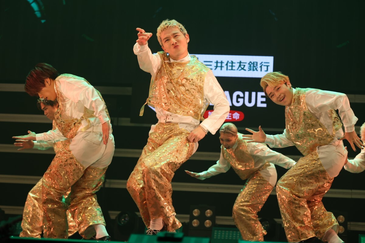 ブリテンズ・ゴット・タレント』でゴールデンブサー獲得の快挙